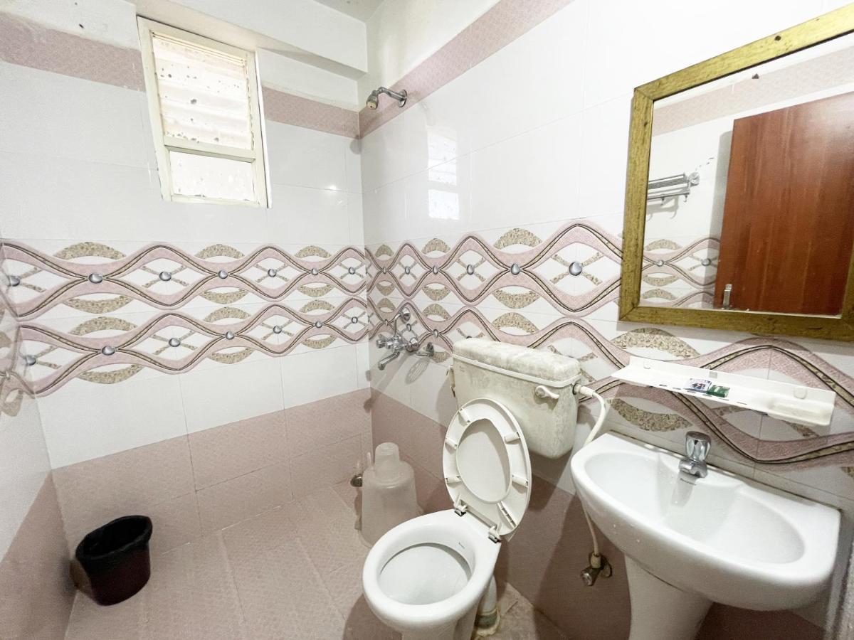 Hotel Golden Wave Puri Dış mekan fotoğraf