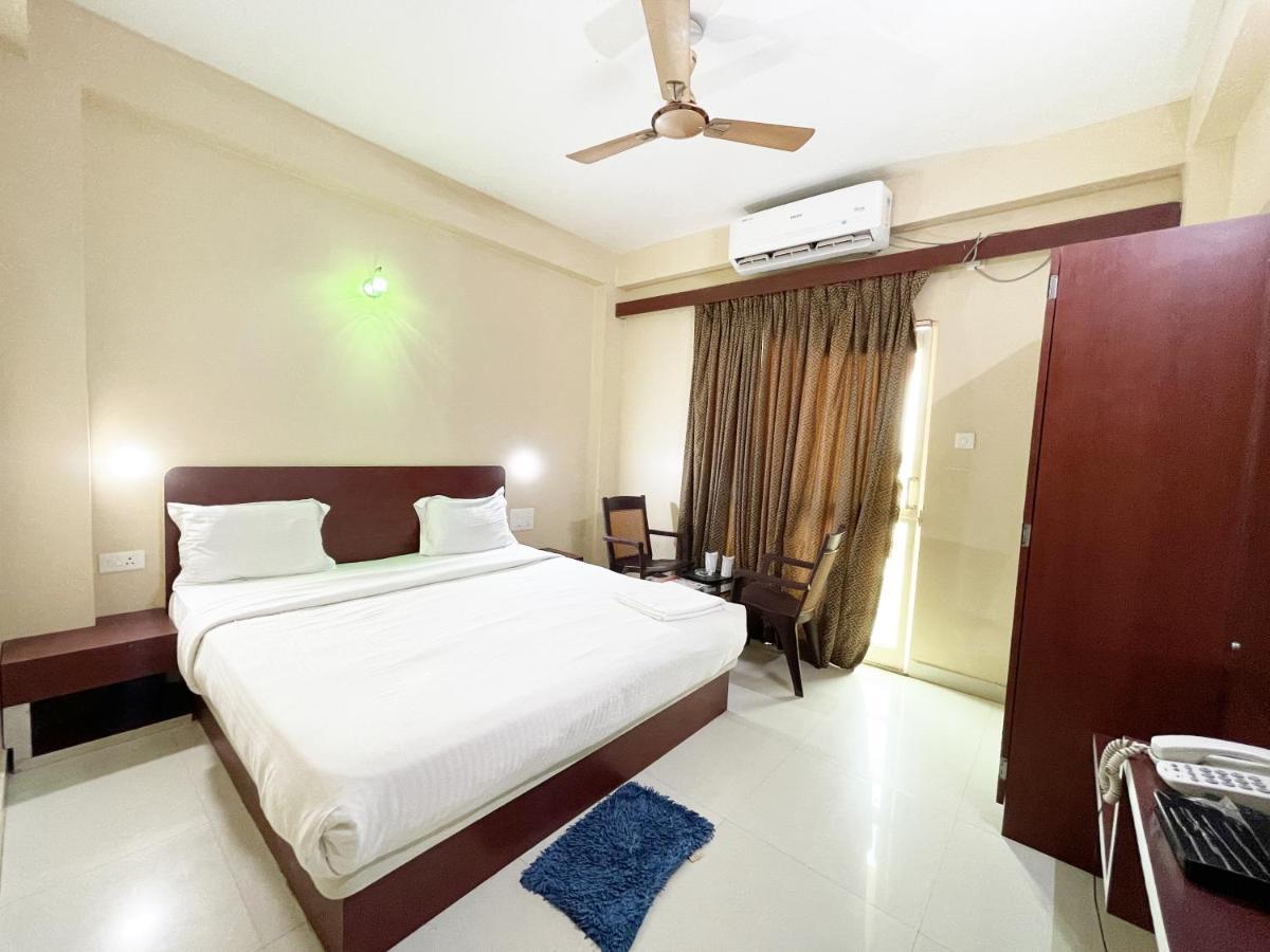 Hotel Golden Wave Puri Dış mekan fotoğraf