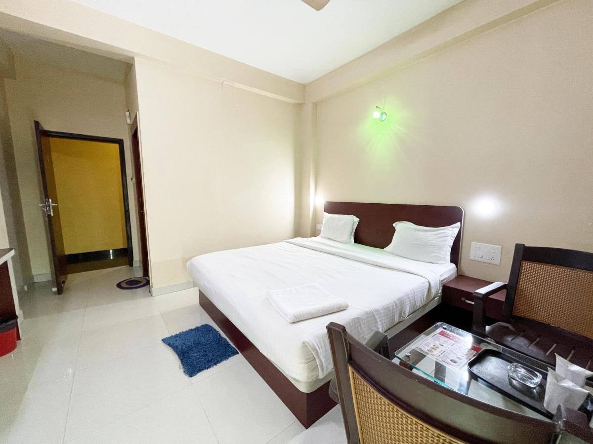 Hotel Golden Wave Puri Dış mekan fotoğraf