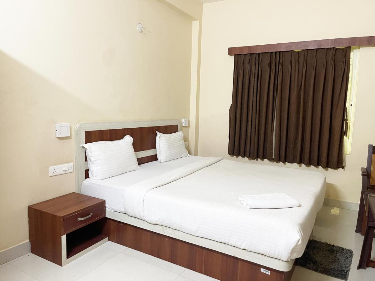Hotel Golden Wave Puri Dış mekan fotoğraf