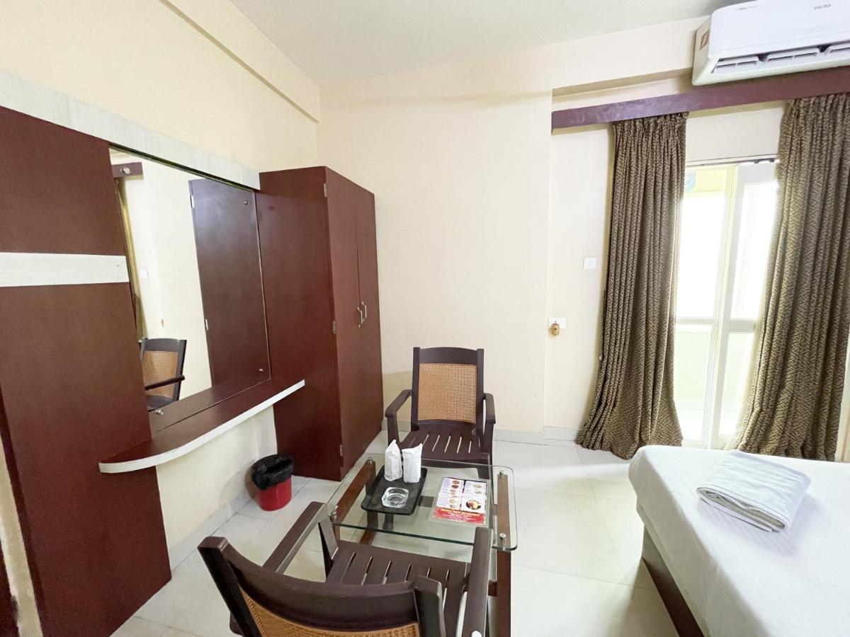 Hotel Golden Wave Puri Dış mekan fotoğraf