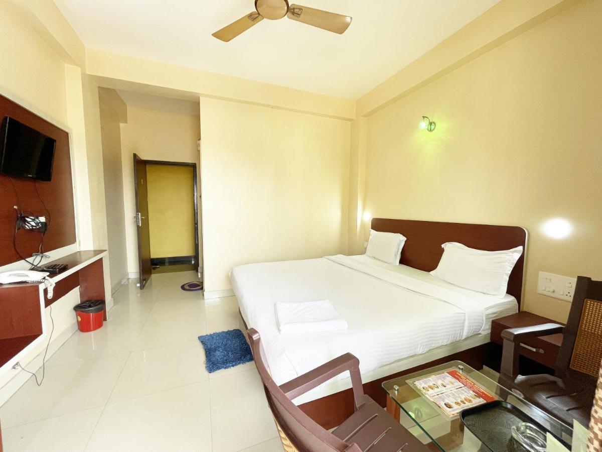 Hotel Golden Wave Puri Dış mekan fotoğraf