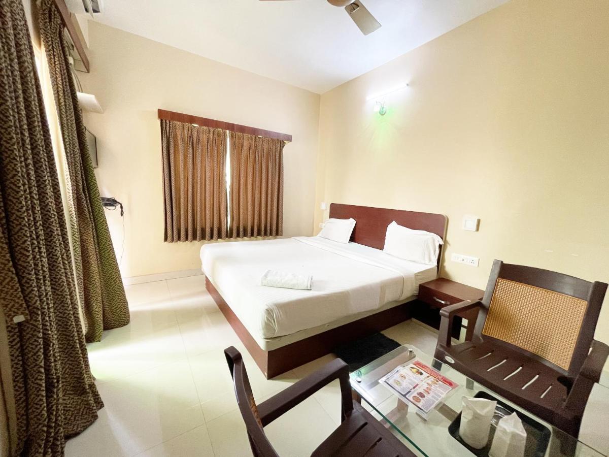 Hotel Golden Wave Puri Dış mekan fotoğraf