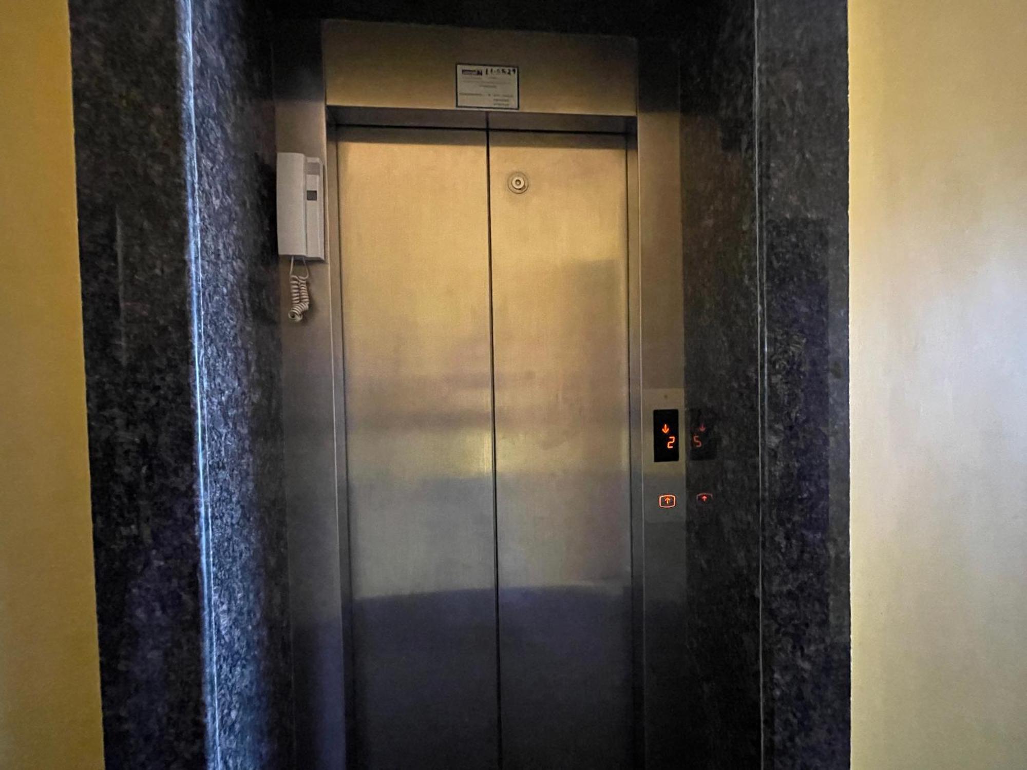 Hotel Golden Wave Puri Dış mekan fotoğraf